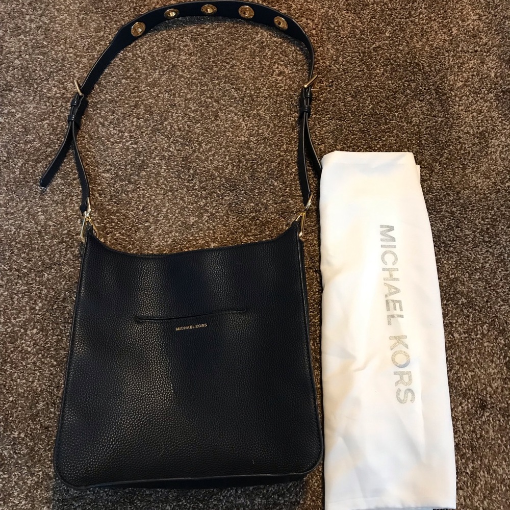 Michael Kors NAVY Pebbled Leather Sullivan Bag